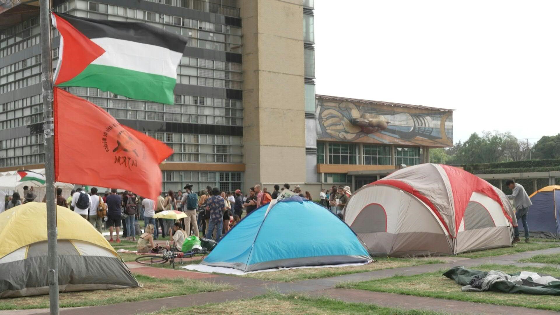 Manifestantes pro-Palestina acampan en la Universidad Nacional Autónoma de México