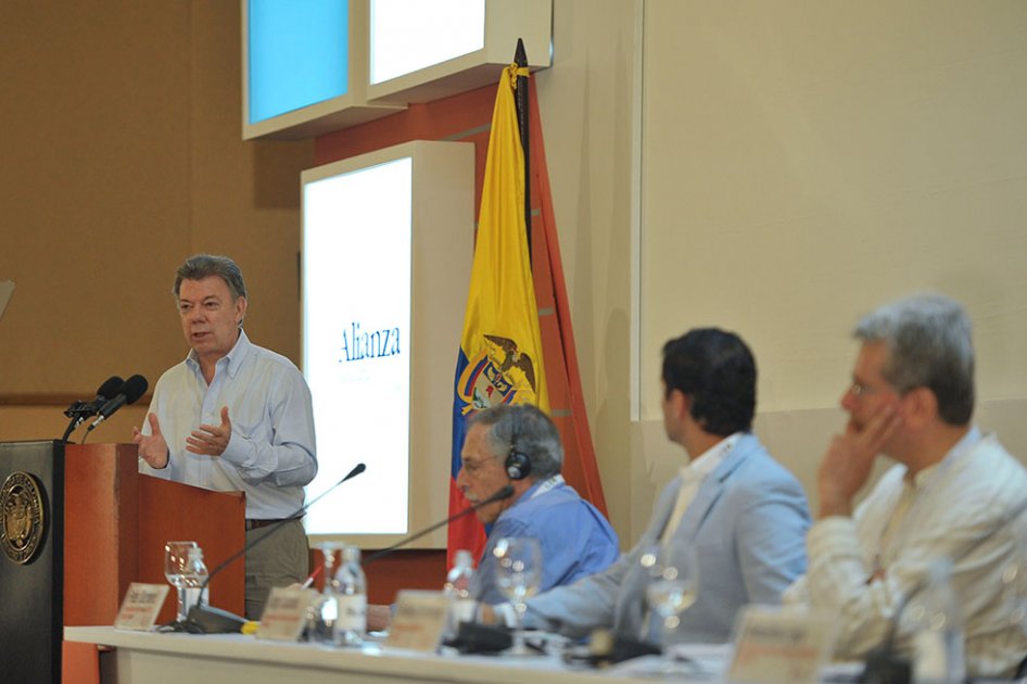 «Es difícil no morirse de rabia cuando uno ve a esos soldados asesinados»: Santos