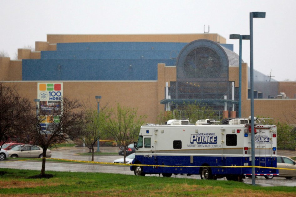Al menos tres muertos tras tiroteos en instituciones judías en kansas