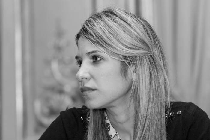 Karina Sainz: «Lo único democrático en Venezuela es la pobreza»