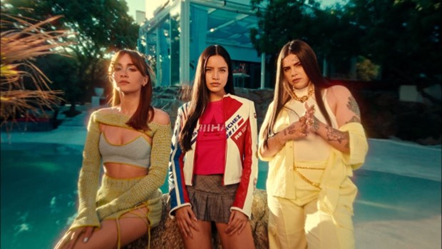 Aitana, Emilia y Ptazeta lanzan “Quieres”, una propuesta atrevida