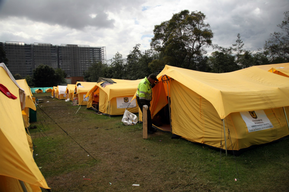 Expulsan del país a 15 venezolanos que protagonizaron disturbios en campamento de Bogotá