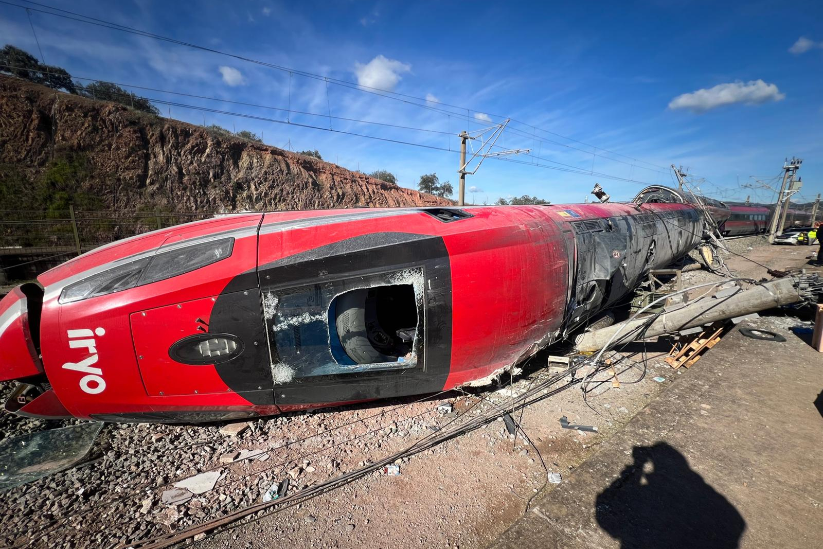 En imágenes, la tragedia de trenes que conmocionó a España y deja al menos 39 muertes