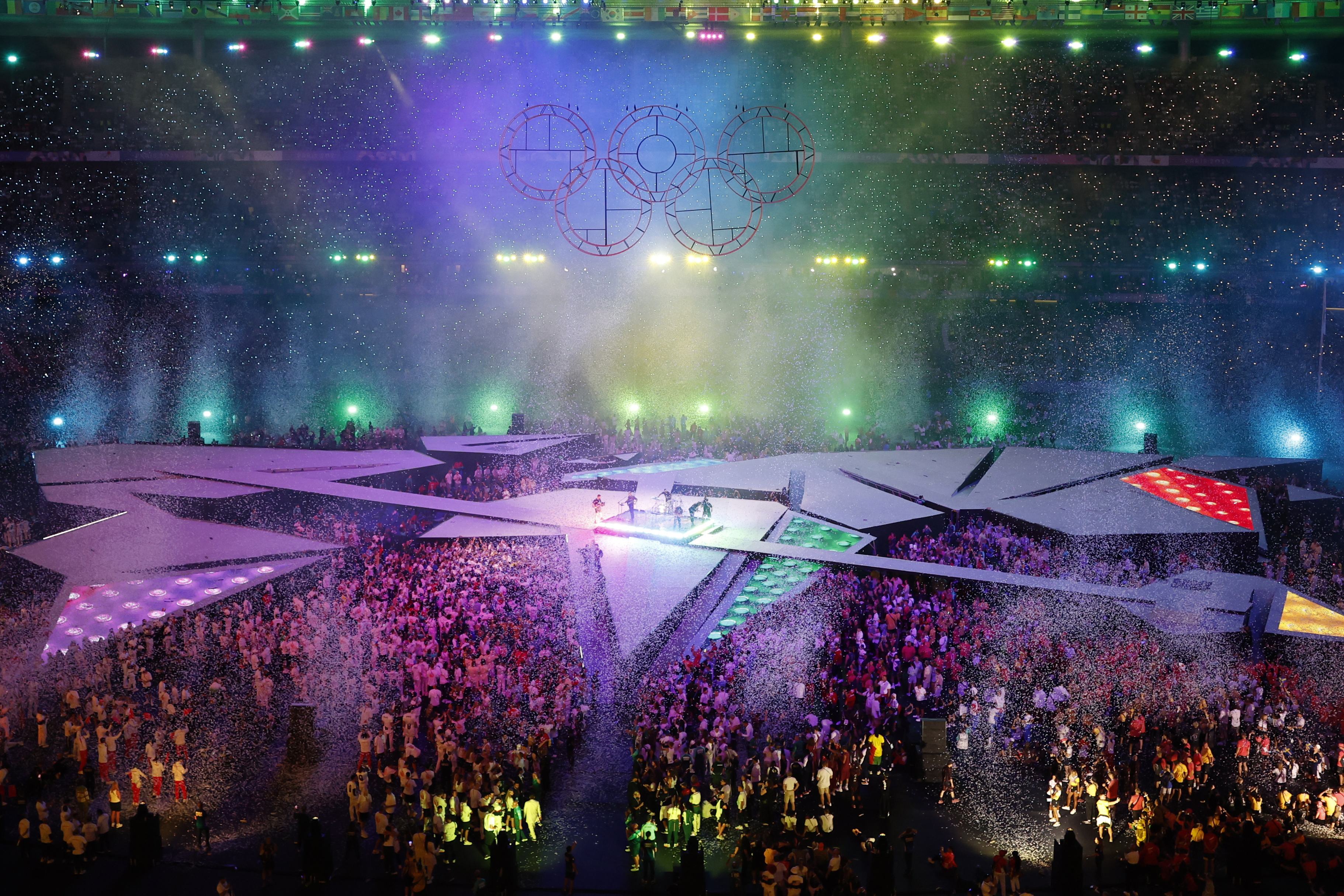 Paris (France), 11/08/2024.- French band Phoenix perform during the Closing Ceremony of the Paris 2024 Olympic Games at the Stade de France Stadium in Paris, France, 11 August 2024. (Francia, Fénix) EFE/EPA/MAST IRHAM