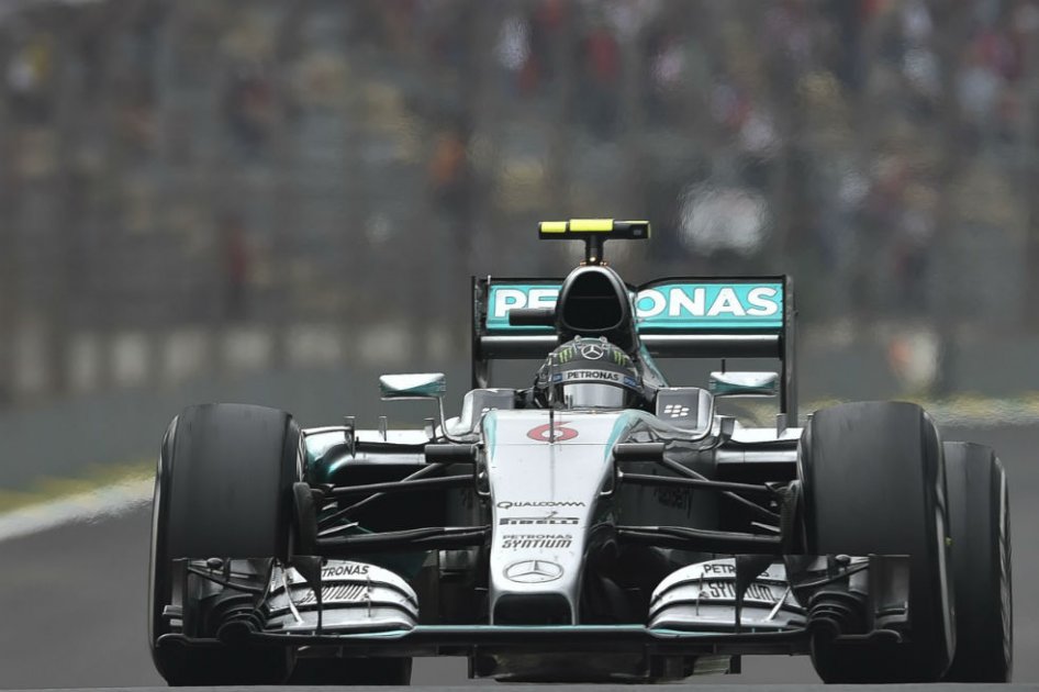 Nico Rosberg logró el primer lugar en los segundos entrenamientos en Interlagos. Foto: AFP