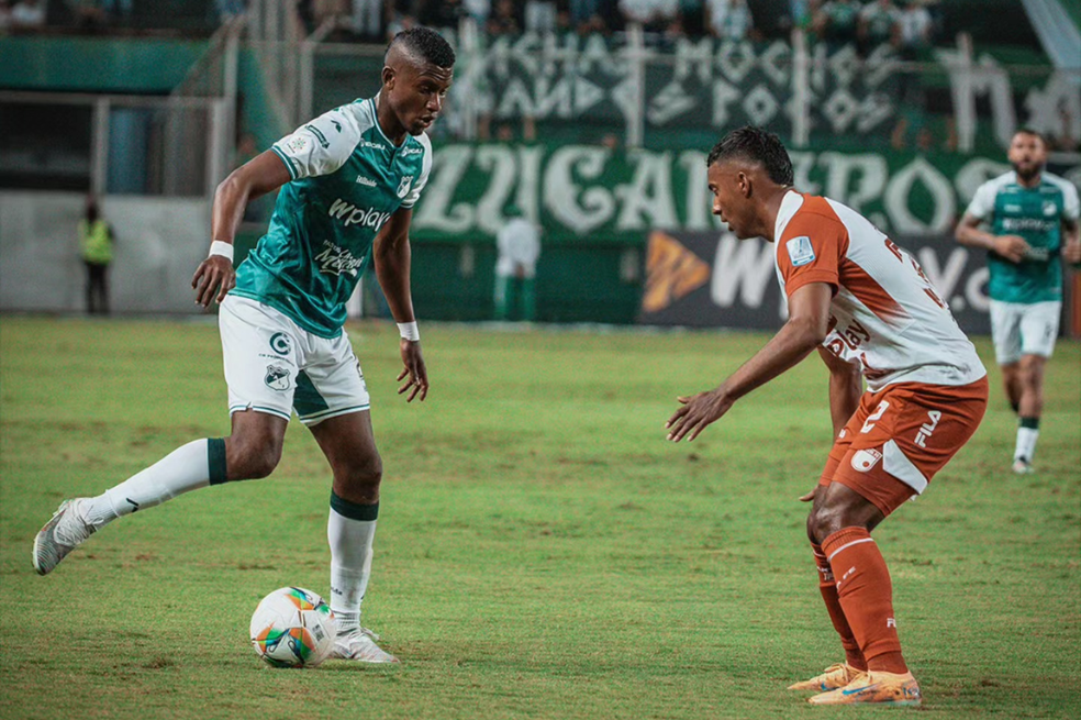 Deportivo Cali y Santa Fe repartieron puntos en un duelo de necesitados