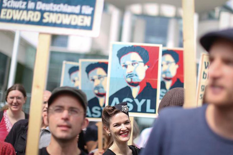 Rumor de llegada de Snowden causa tumulto en aeropuerto de La Habana