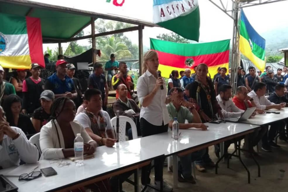 Comienza mesa de diálogo entre Gobierno e indígenas en La Delfina, Valle del Cauca
