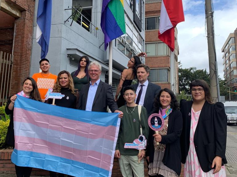 Trato digno en atención a salud, la reflexión en el Día contra la Homofobia