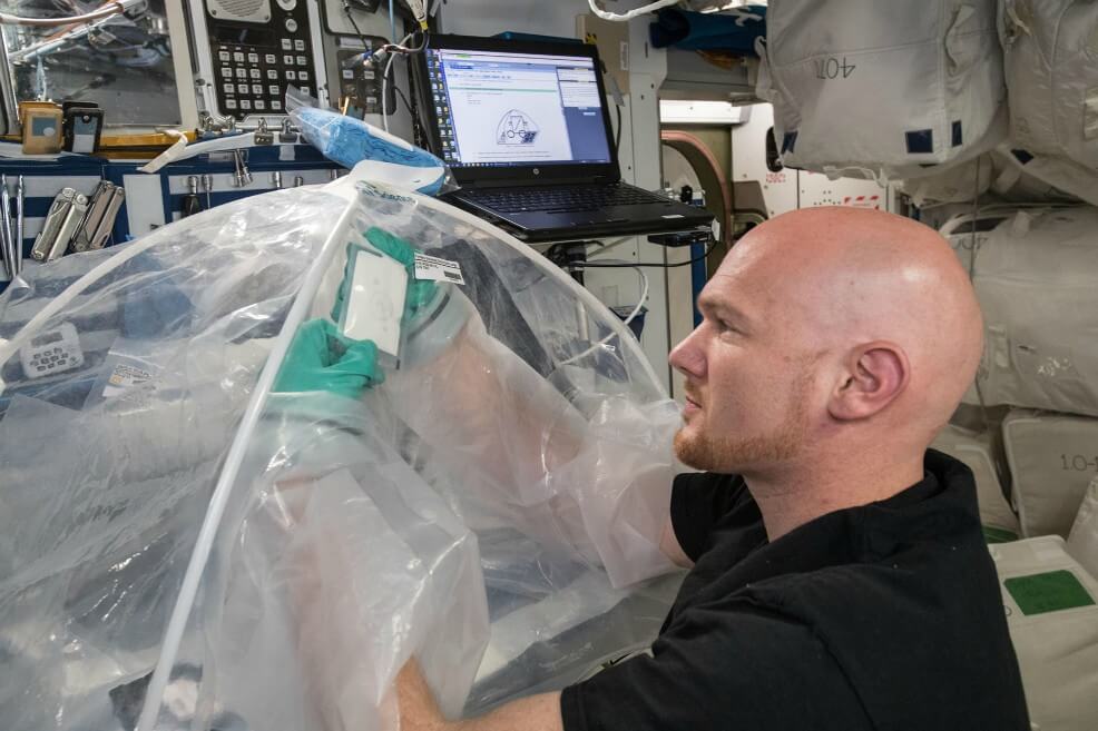 La NASA consigue producir cemento en el espacio