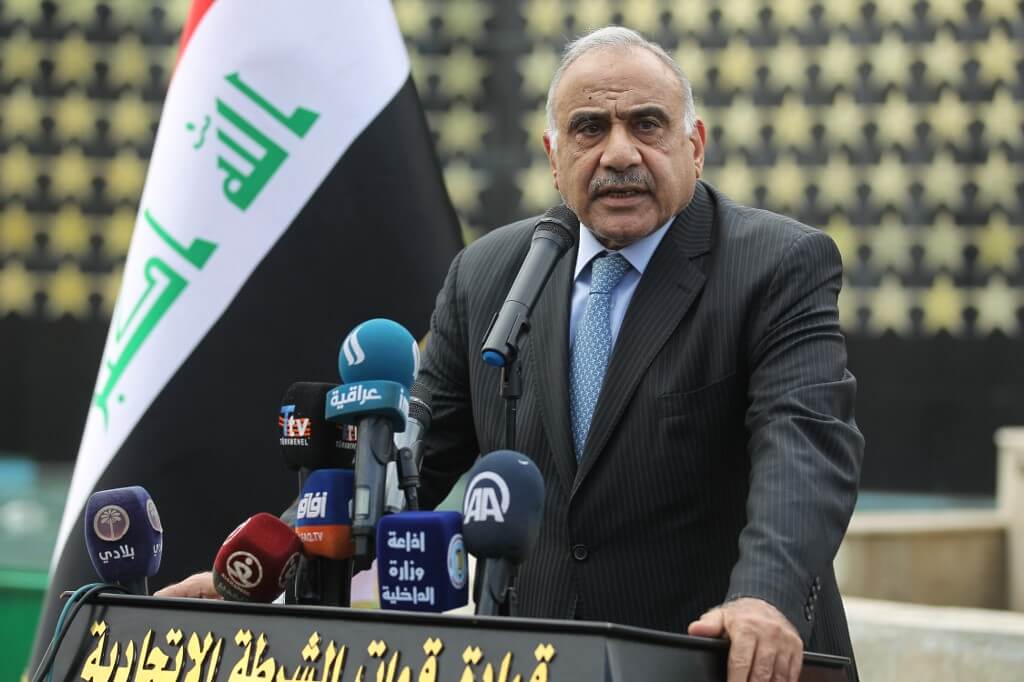 El parlamento de Irak acepta la dimisión del gobierno para calmar protestas en el país