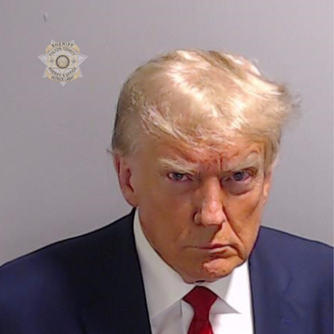 Gorras y hasta productos para bebé: así monetizó Trump su “peor” foto