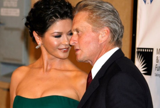 Michael Douglas no quiere salir de su casa