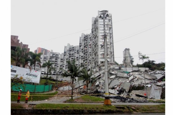 Ratifican condena a tres personas tras derrumbe de edificio Space