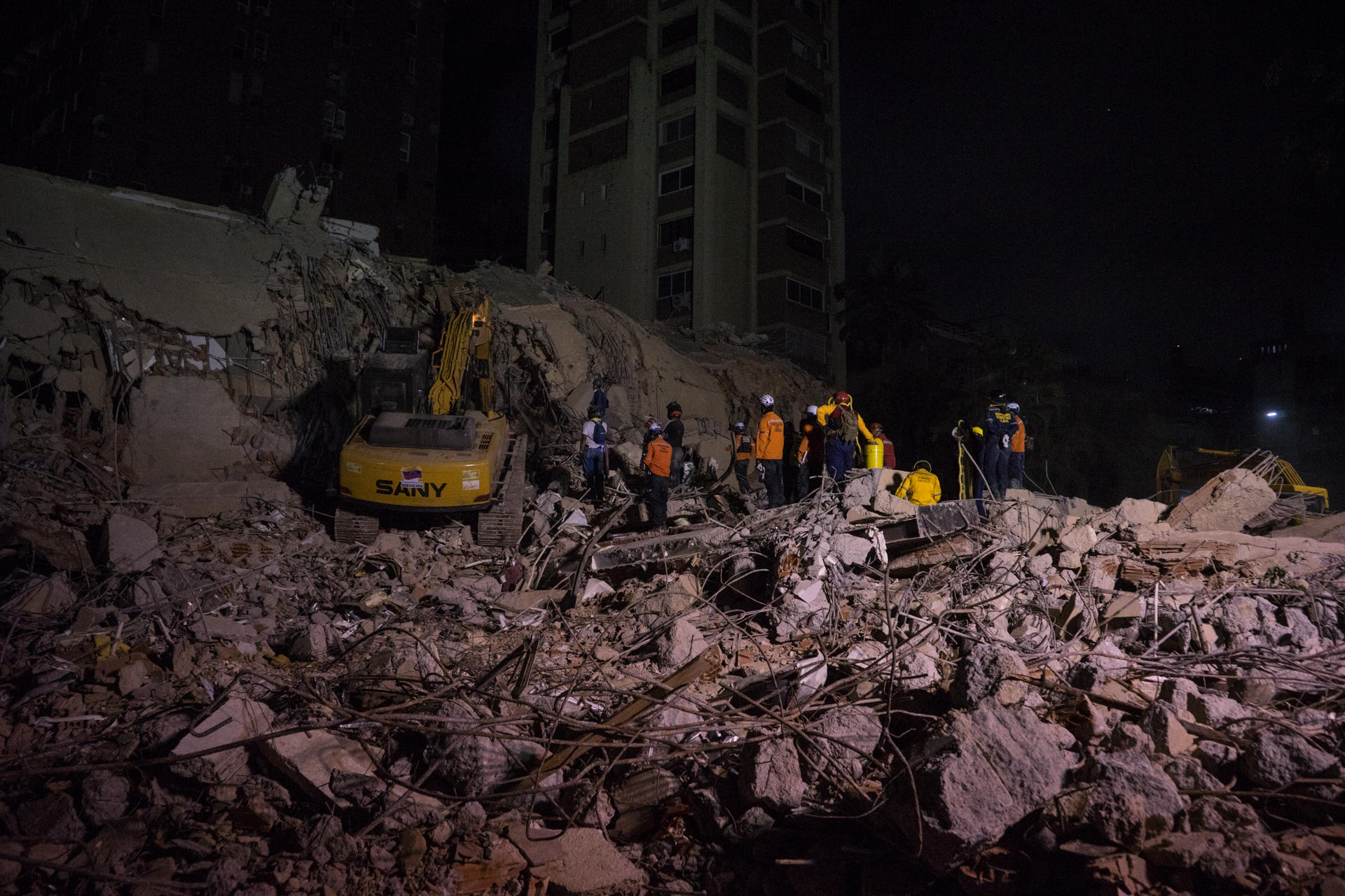 Llegó a Venezuela la misión de socorro que partió de Bogotá para sumarse a las búsquedas