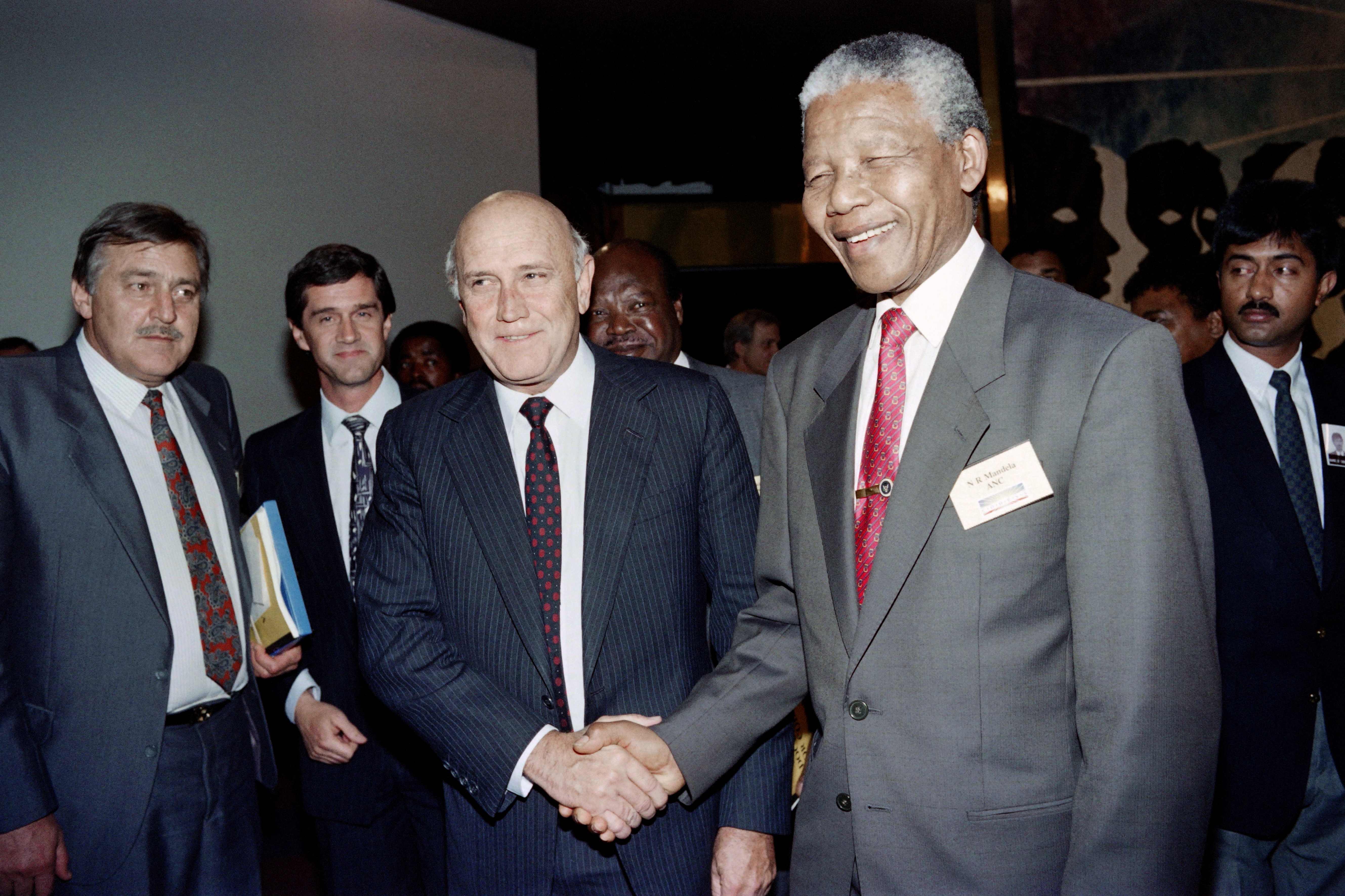 Murió Frederik Willem de Klerk, el último presidente del apartheid sudafricano