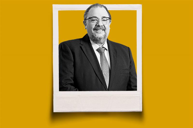 “Existe una doble moral en el abordaje político de las drogas”: Miguel Bettin
