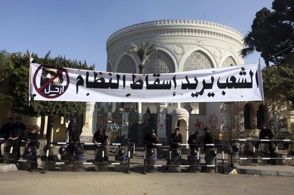 Continúa tensión en Egipto entre opositores y partidarios de Mursi