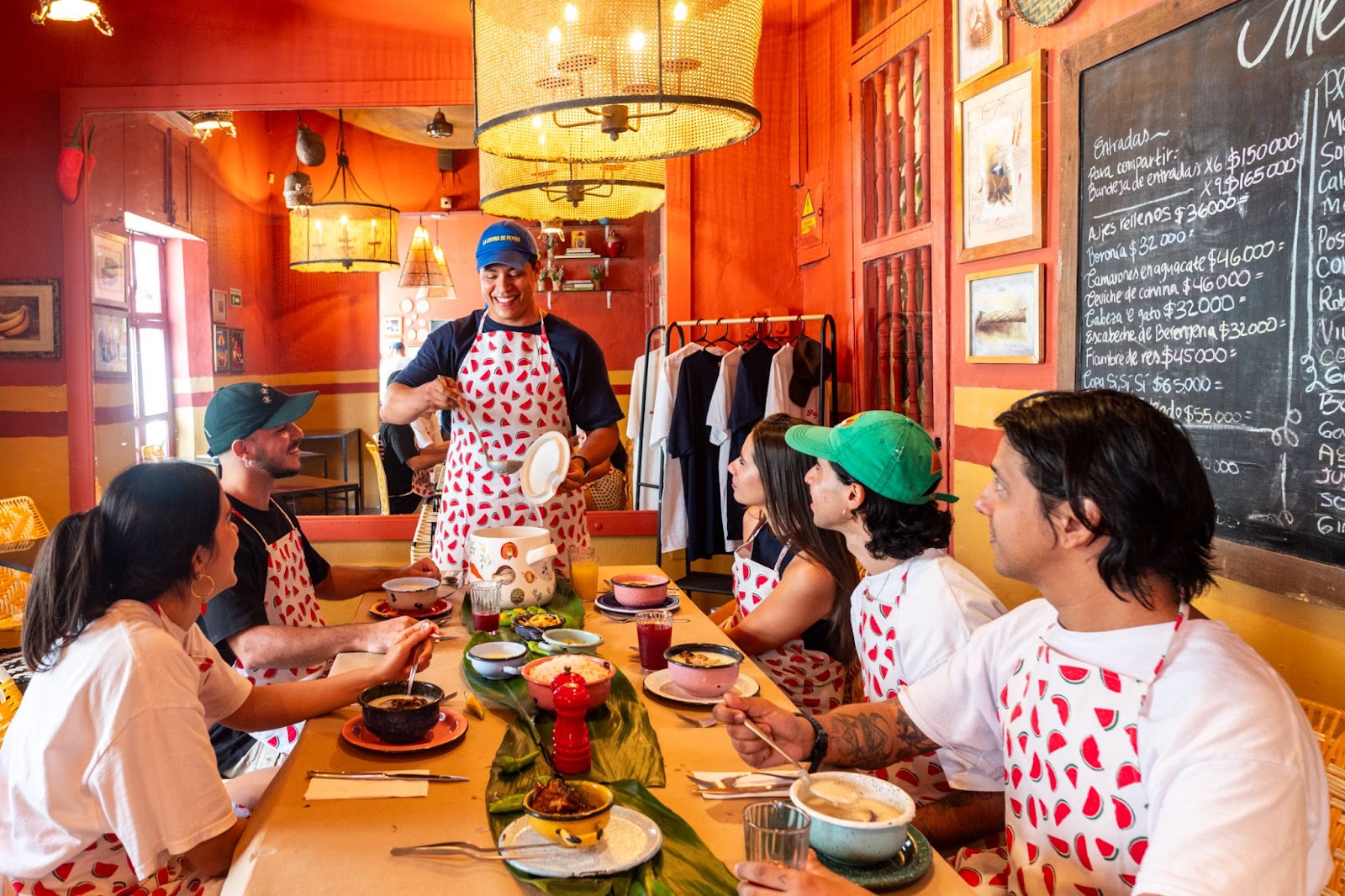 Viajes con sabor: los destinos imperdibles para ‘foodies’ colombianos en 2025