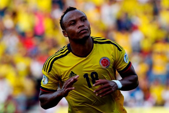 Camilo Zúñiga, dentro de los 100 mejores futbolistas