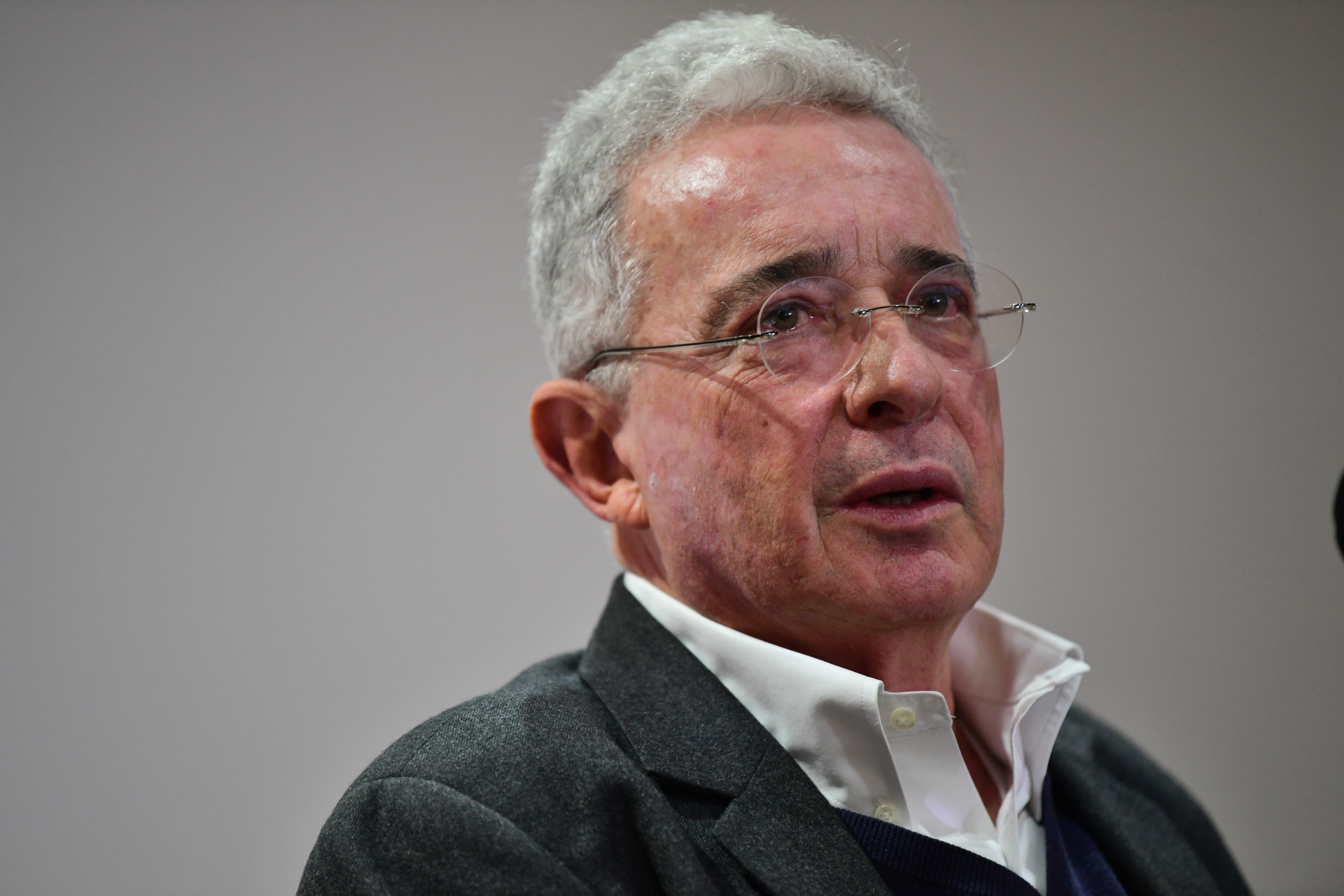Multa millonaria a Uribe: ¿Cuánto debe pagar tras su condena?