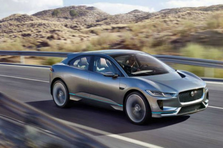 En los últimos cinco años, Jaguar Land Rover ha invertido más de 12 mil millones de libras en el desarrollo de nuevos  productos.  