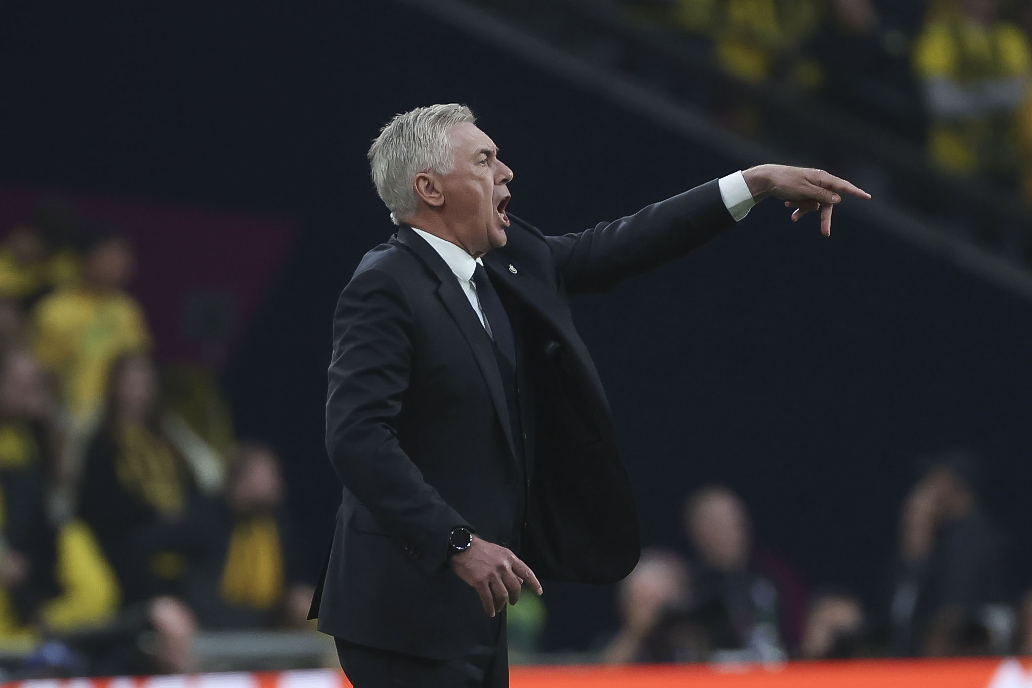 LONDRES, 01/06/2024.- El técnico italiano del Real Madrid, Carlo Ancelotti, durante el encuentro correspondiente a la final de la Liga de Campeones que Real Madrid y Borussia Dortmund disputan hoy sábado en el estadio de Wembley, en Londres. EFE / Kiko Huesca.