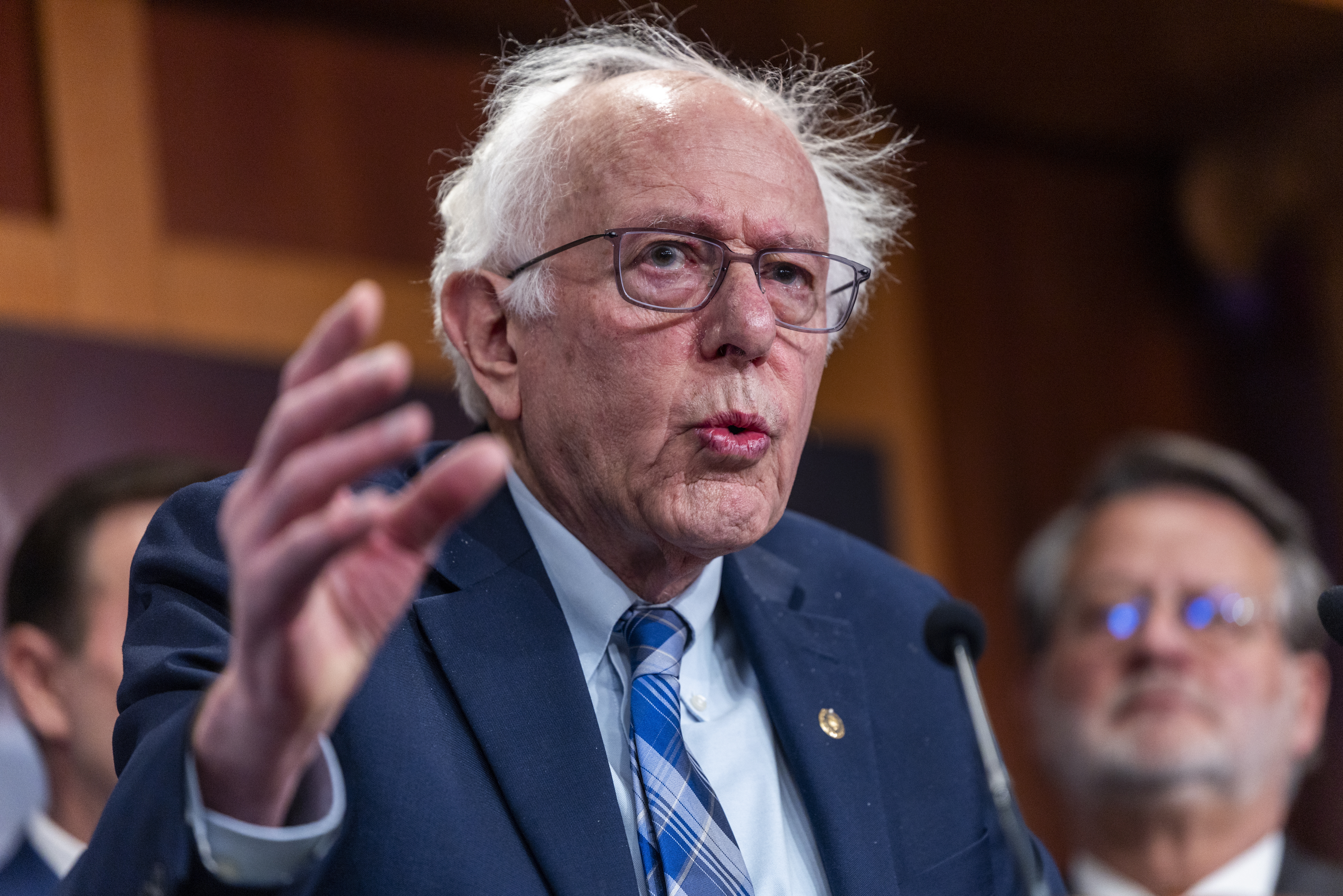 WASHINGTON (United States), 06/03/2025.- Independent Senator from Vermont Bernie Sanders delivers remarks during a press conference in the US Capitol in Washington, DC, USA, 06 March 2025. Leader Schumer stressed the damage that would result from the dismantling of the Department of Education following an executive order from US President Donald J. Trump. EFE/EPA/SHAWN THEW
