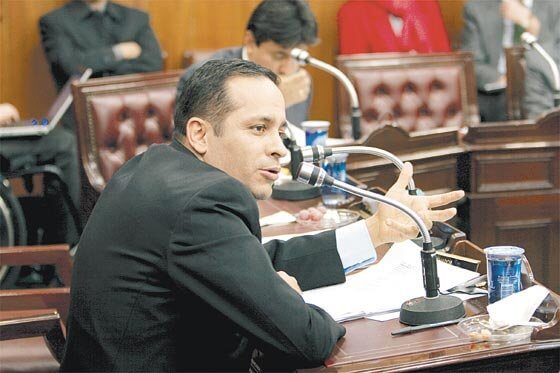 Nuevas amenazas de Águilas Negras a congresistas y periodistas