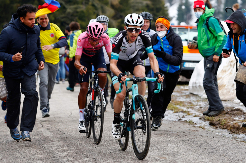 Clasificaciones del Giro de Italia 2021 después de la etapa 15