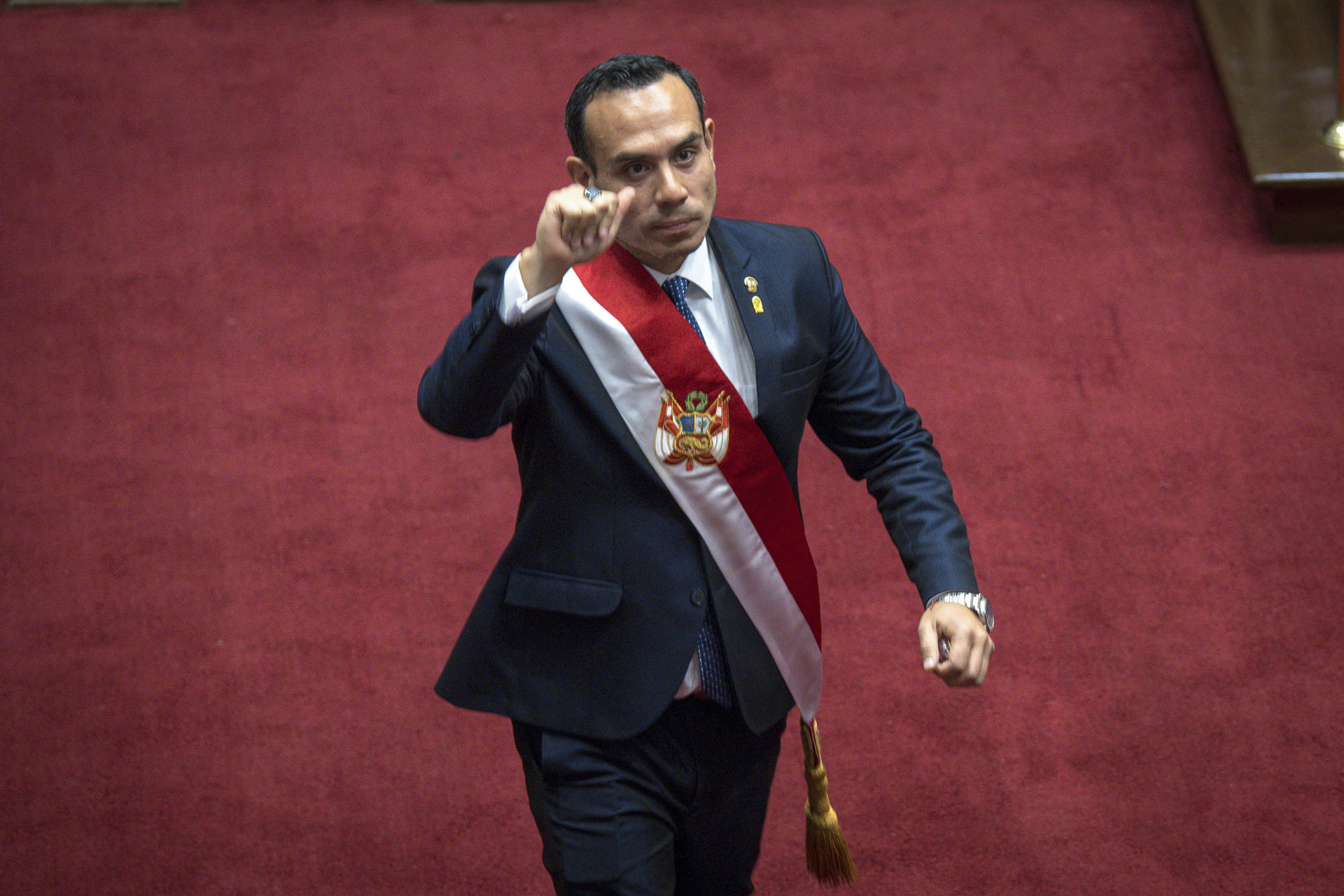 Quién es José Jerí, destituido por el Congreso de Perú tras cinco meses en el poder
