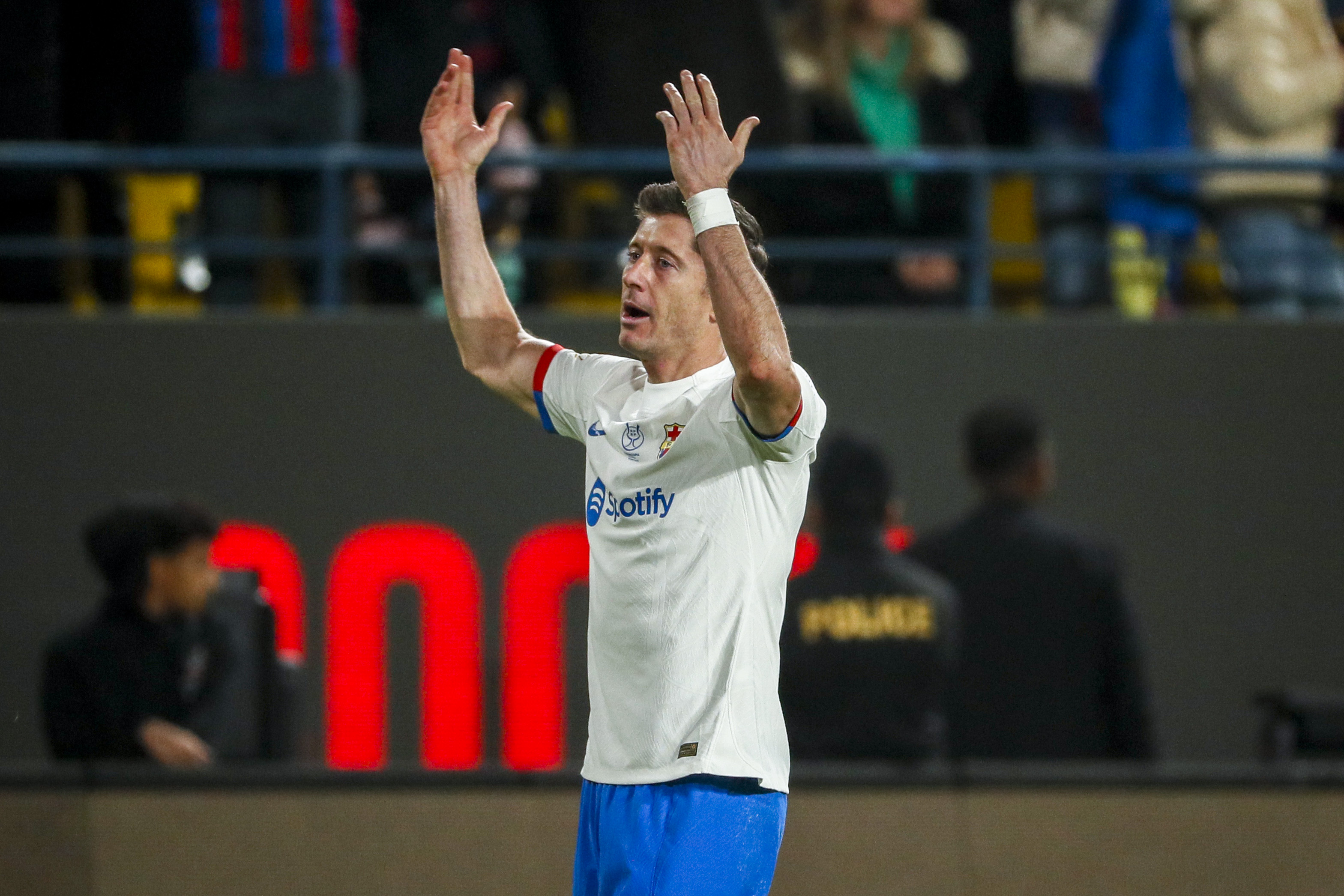 Video: vea los goles de la victoria del Barcelona sobre Osasuna en la Supercopa