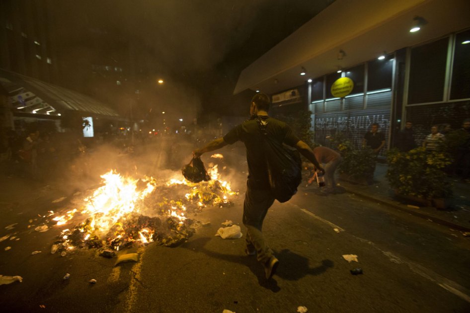Brasil vivió este jueves una nueva noche de protestas
