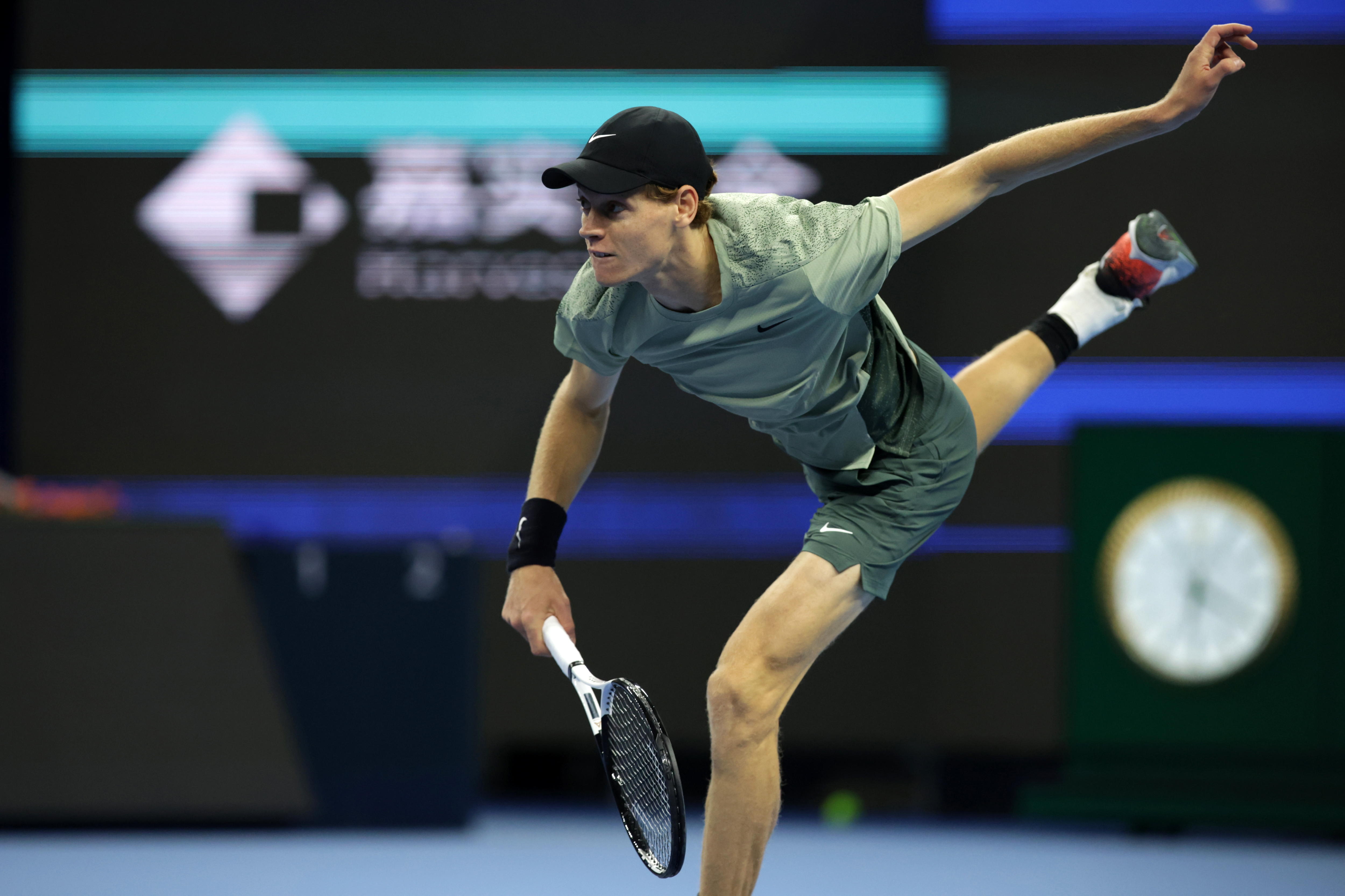 Beijing (China), 02/10/2024.- Jannik Sinner of Italy in action during his Men's Singles Final match against Carlos Alcaraz of Spain at the China Open tennis tournament in Beijing, China, 02 October 2024. (Tenis, Italia, España) EFE/EPA/ANDRES MARTINEZ CASARES