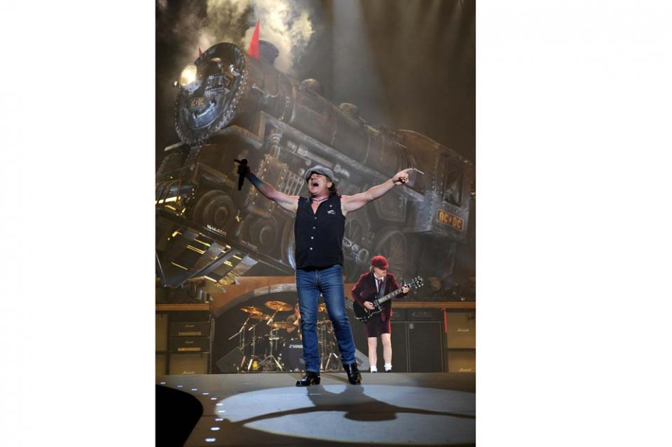 AC/DC.