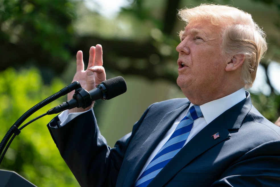 Trump busca solución con su homólogo Xi a sanción contra gigante chino ZTE