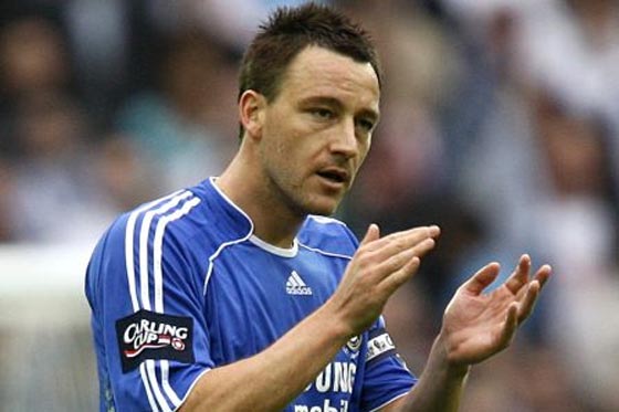John Terry, sancionado por insultos racistas