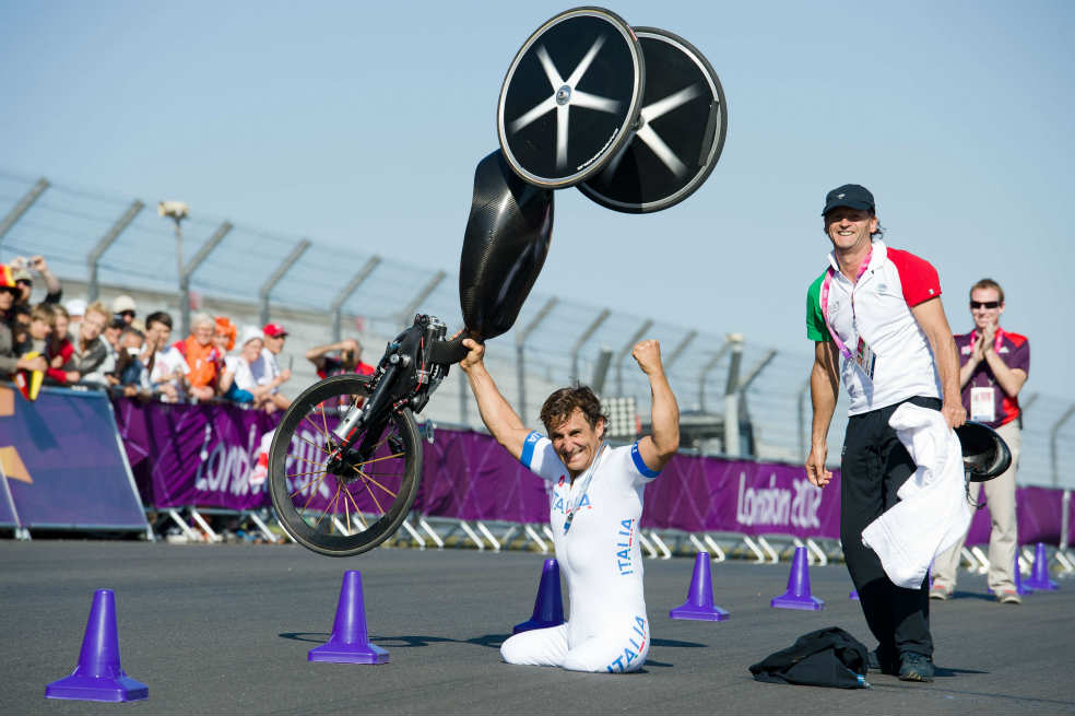 Álex Zanardi no se rinde