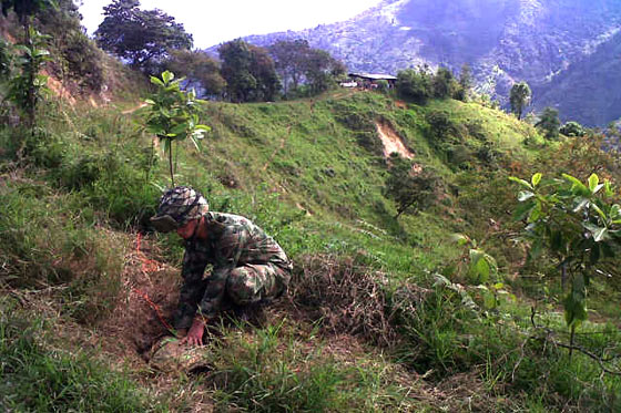 Ejército desactiva campo minado instalado cerca de una escuela