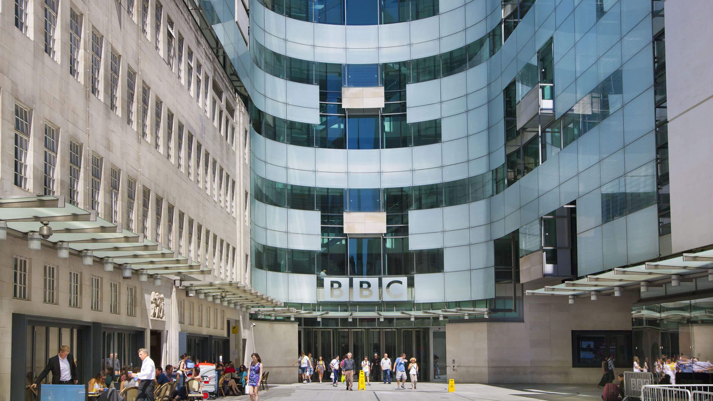 Alarma en la BBC por cambio en su financiación propuesto por Londres