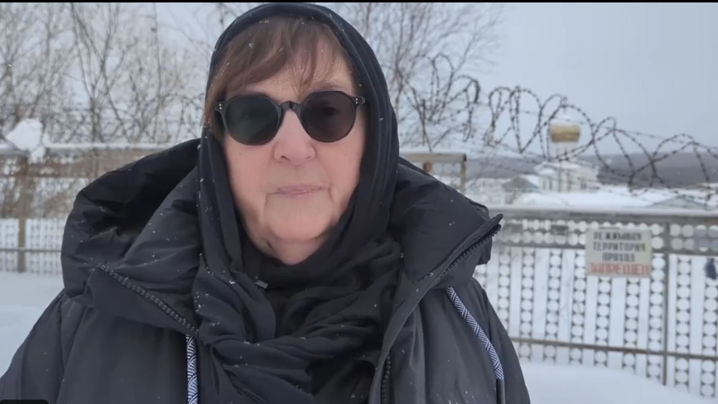 GRAF7854. MOSCÚ, 20/02/2024.- La madre del líder opositor ruso, Alexéi Navalni, exigió este martes al presidente ruso, Vladímir Putin, que le entregue el cuerpo de su hijo, fallecido el pasado viernes en una prisión ártica, "para poder enterrarlo como Dios manda", en un vídeo colgado por el equipo de Navalni en YouTube. EFE/Familia Navalni -SOLO USO EDITORIAL/SOLO DISPONIBLE PARA ILUSTRAR LA NOTICIA QUE ACOMPAÑA (CRÉDITO OBLIGATORIO)-