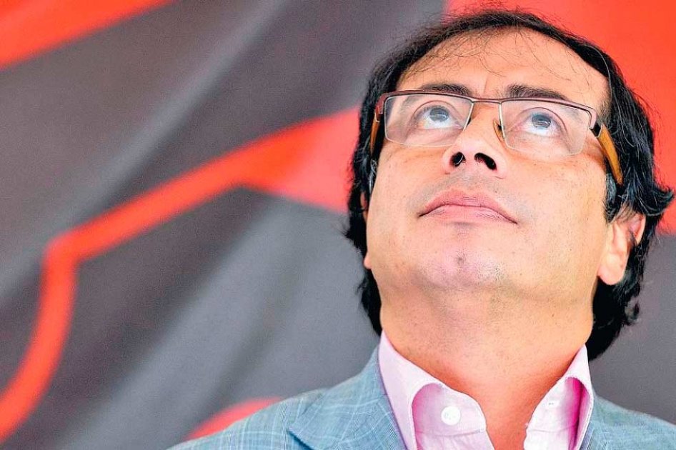 Procuraduría formuló pliego de cargos contra Petro por sistema de aseo