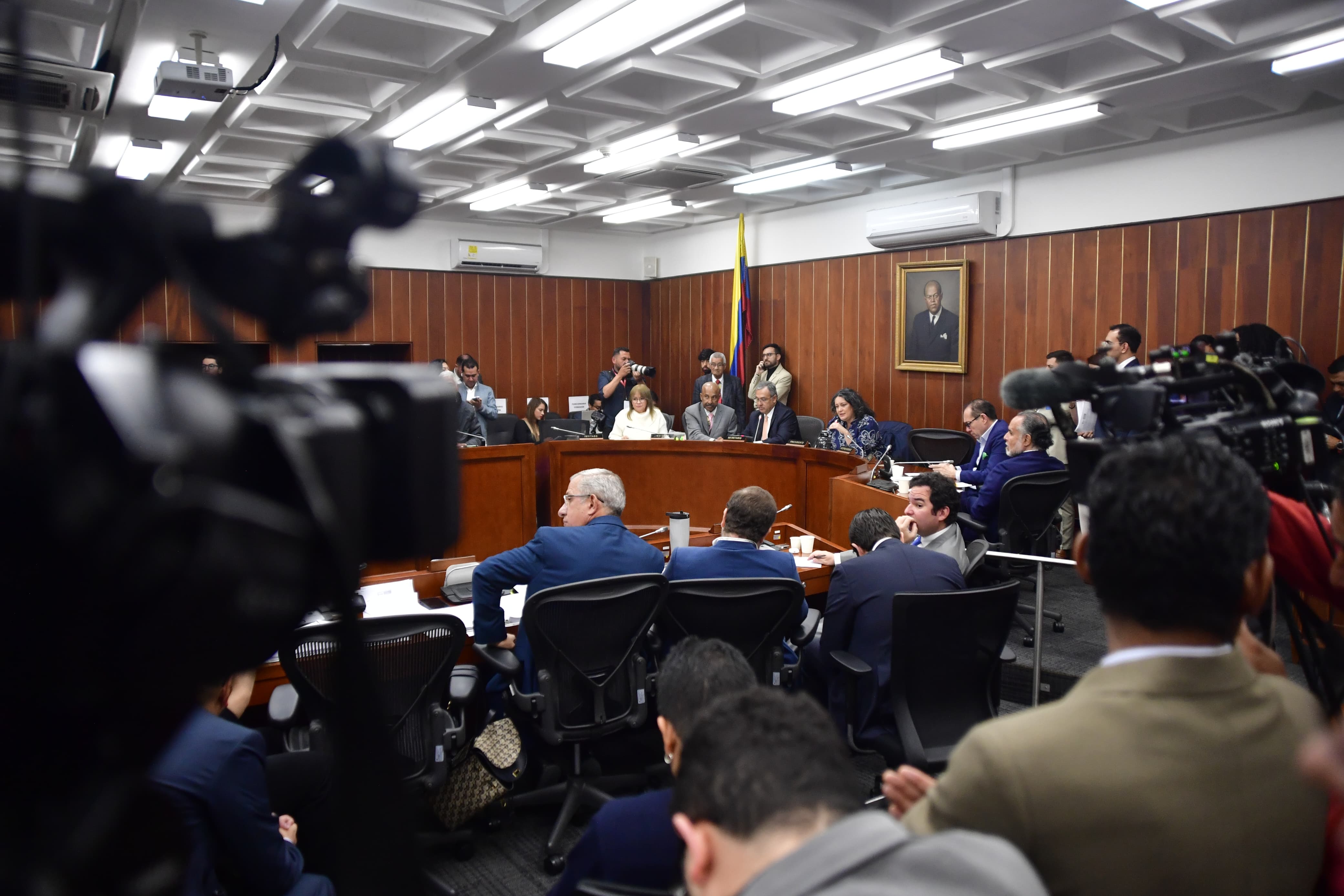 Reforma laboral es aprobada en la Comisión Cuarta del Senado
