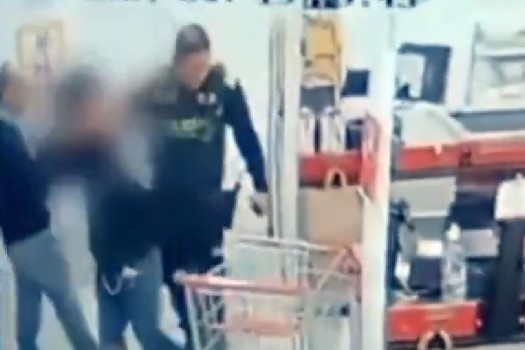Capturan a sujeto que hurtaba hasta tres supermercados por hora en Bogotá