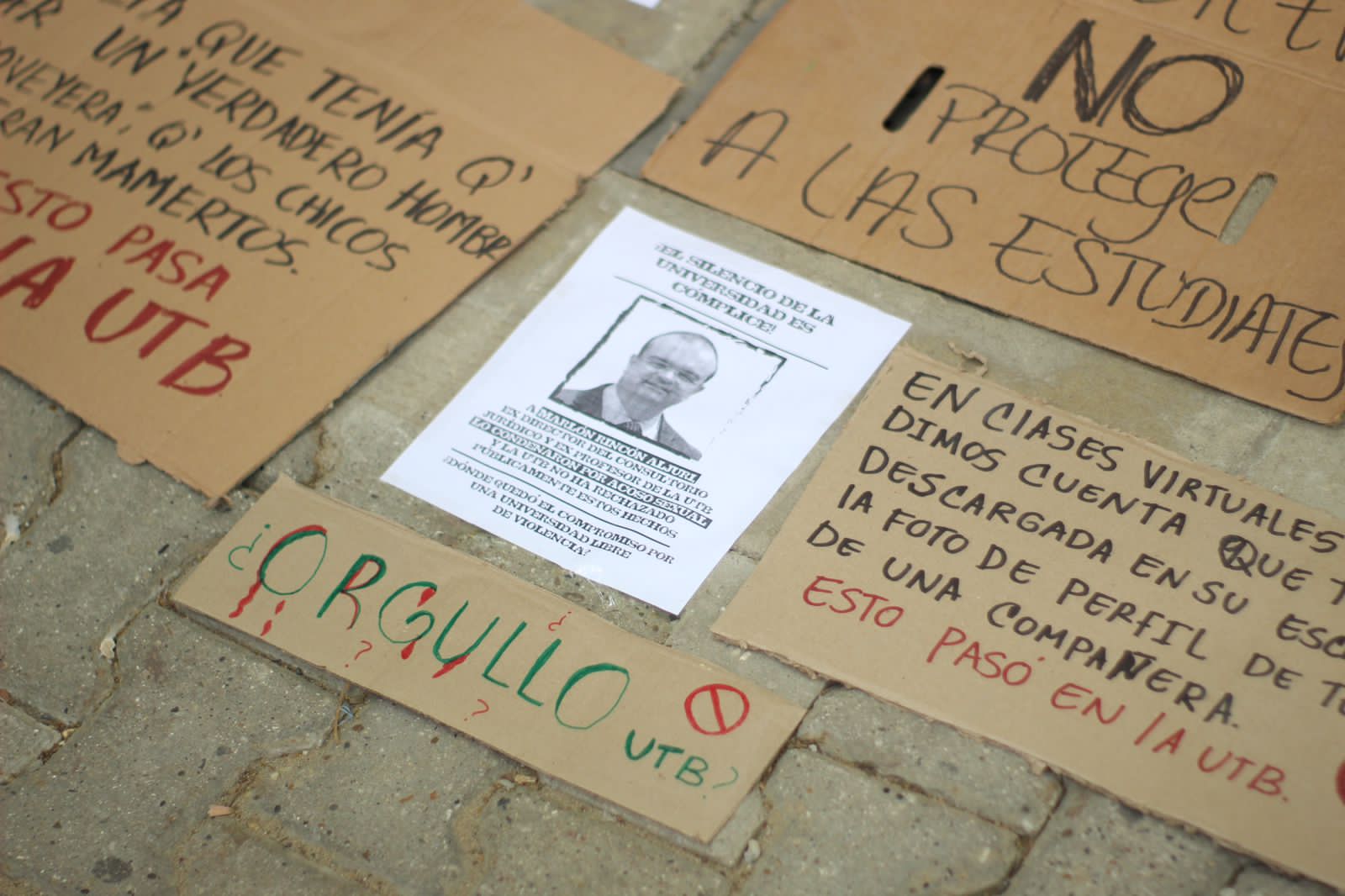 Estudiantes de la UTB aseguran haber sido acosadas por el profesor Marlon Rincón.