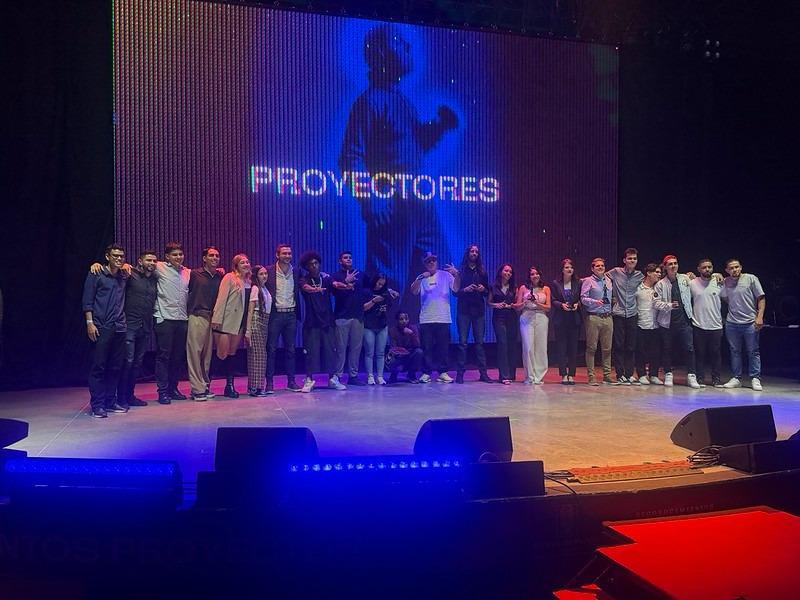 ¿Tiene entre 14 y 28 años? Hay COP$ 100 millones para su proyecto emprendedor