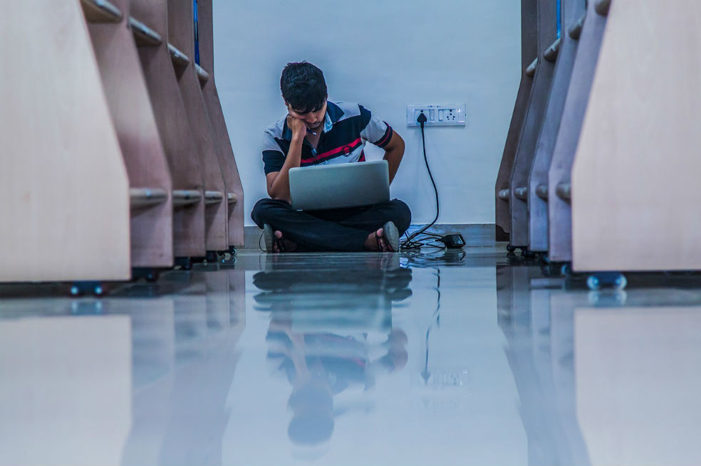 El 10% de los adolescentes que usa internet con fines sexuales está en riesgo de adicción al cibersexo