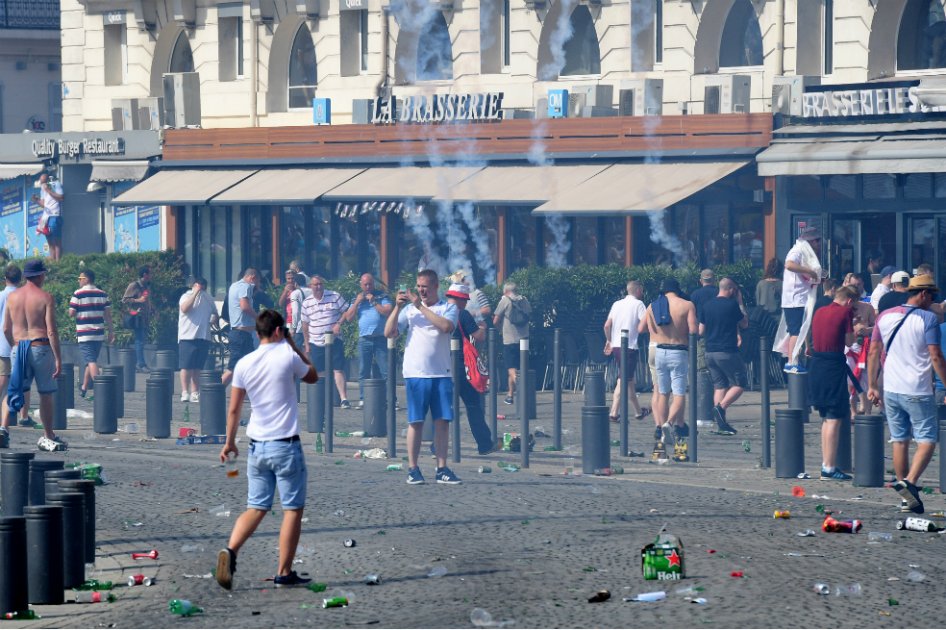 Nuevos incidentes violentos entre hinchas en Marsella