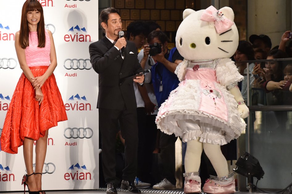 Hello Kitty celebra sus 40 años con un traje de Gucci