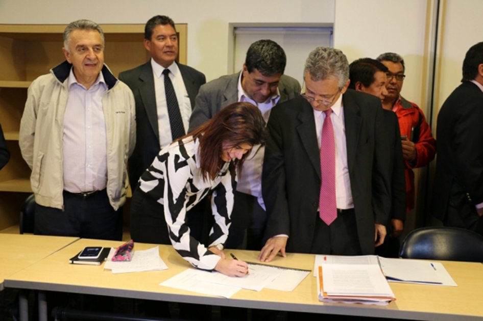 Los acuerdos que permitieron el levantamiento del paro camionero